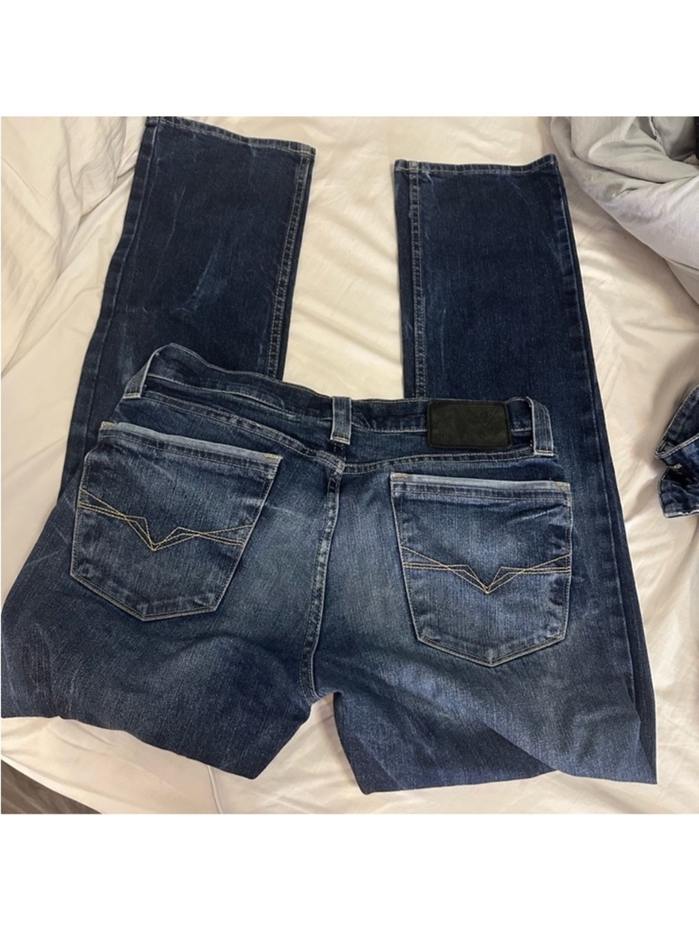 Guess Men's Indigo Straight-Leg Jeans